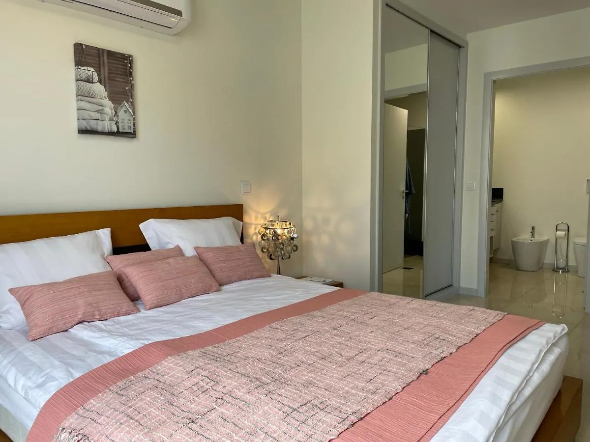 Vila Ines - Beautiful 2 Bedroom Villa With Private Pool And Stunning Views Of The Atlantic Ocean Arco da Calheta  Portugal