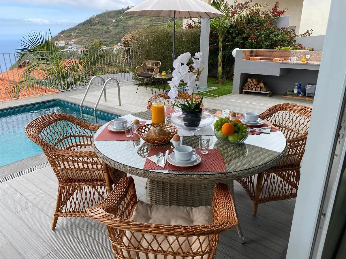 Vila Ines - Beautiful 2 Bedroom Villa With Private Pool And Stunning Views Of The Atlantic Ocean Arco da Calheta